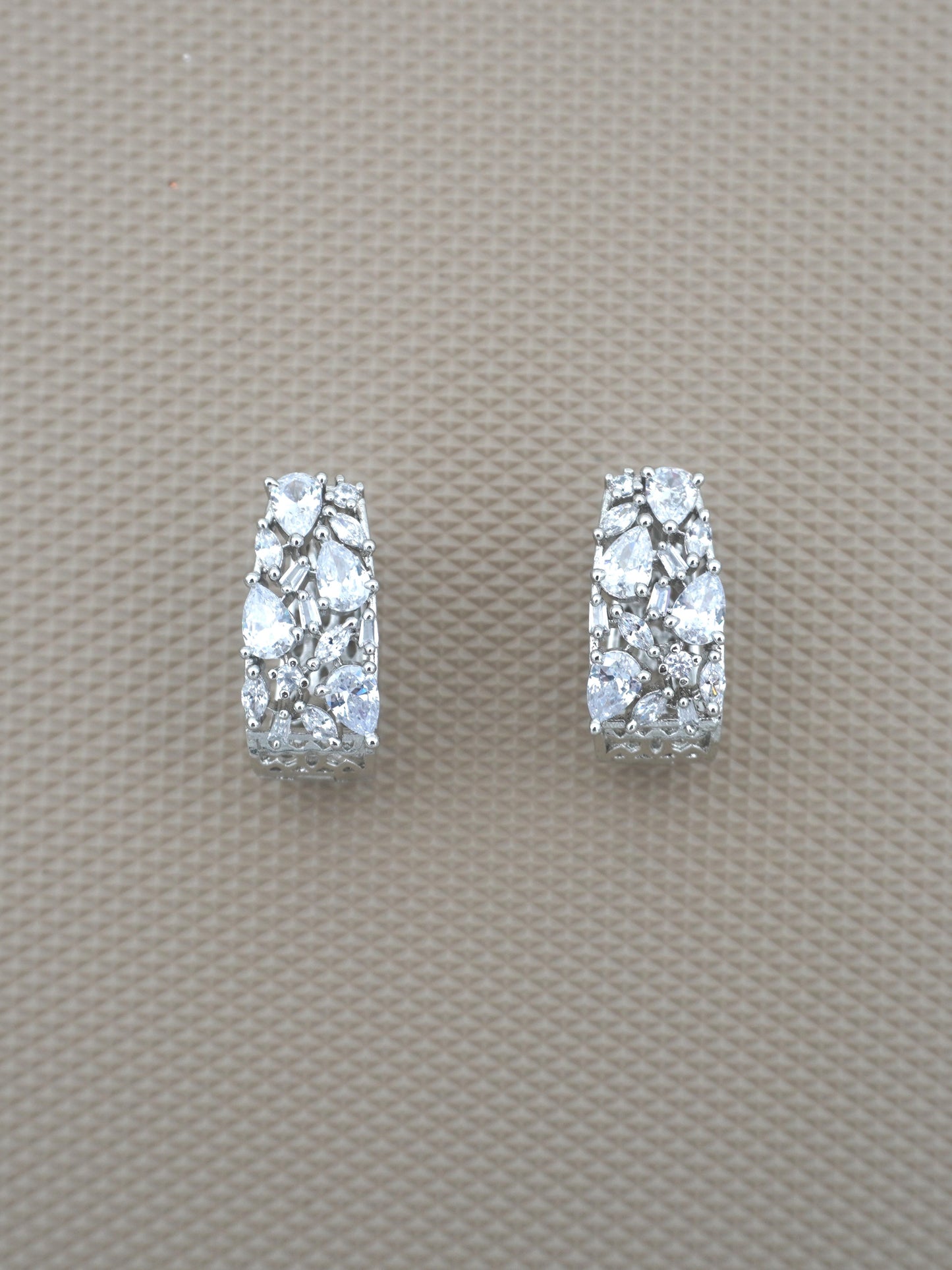 SILVER RANA ZIRCONIA EARRINGS
