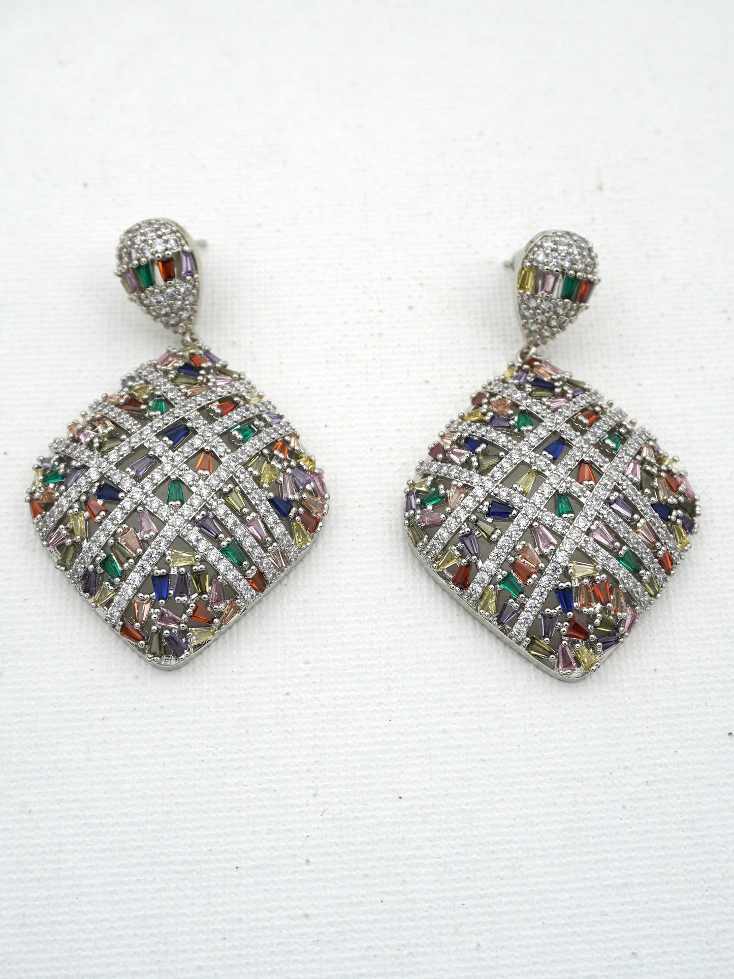 MULTICOLOR ANISA ZIRCONIA EARRINGS