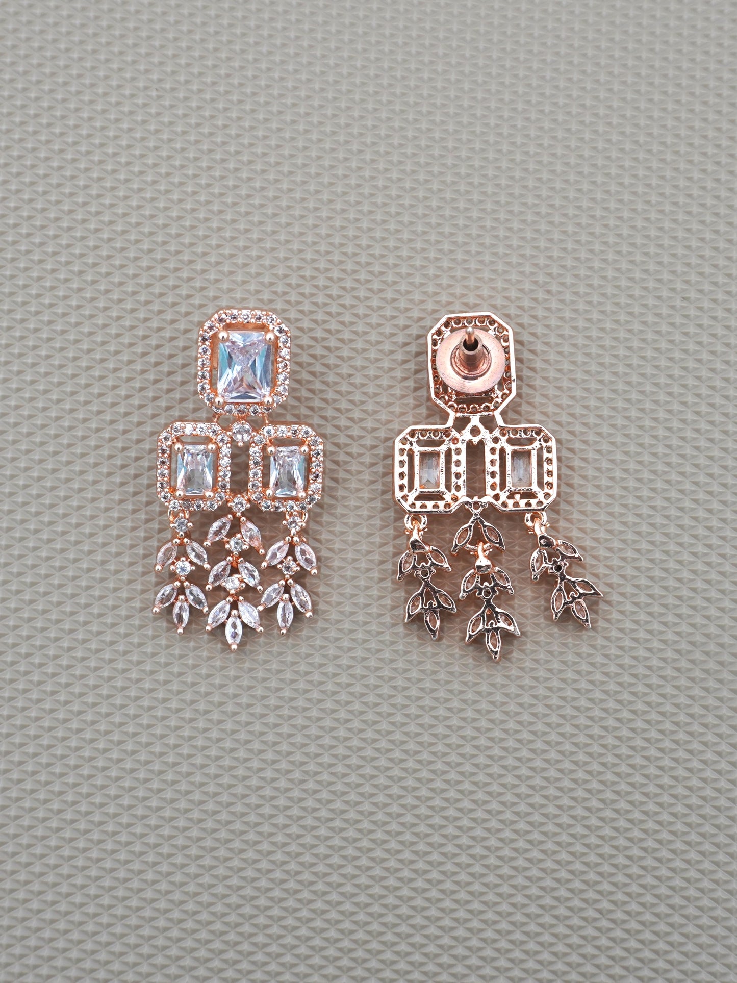 WHITE QUINN ZIRCONIA EARRINGS