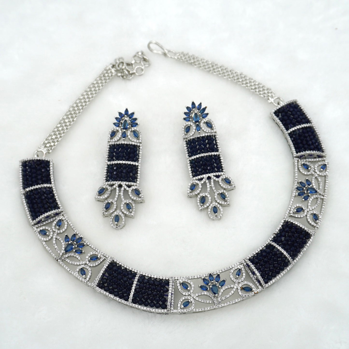 NAVY JOANNA NECKLACE SET