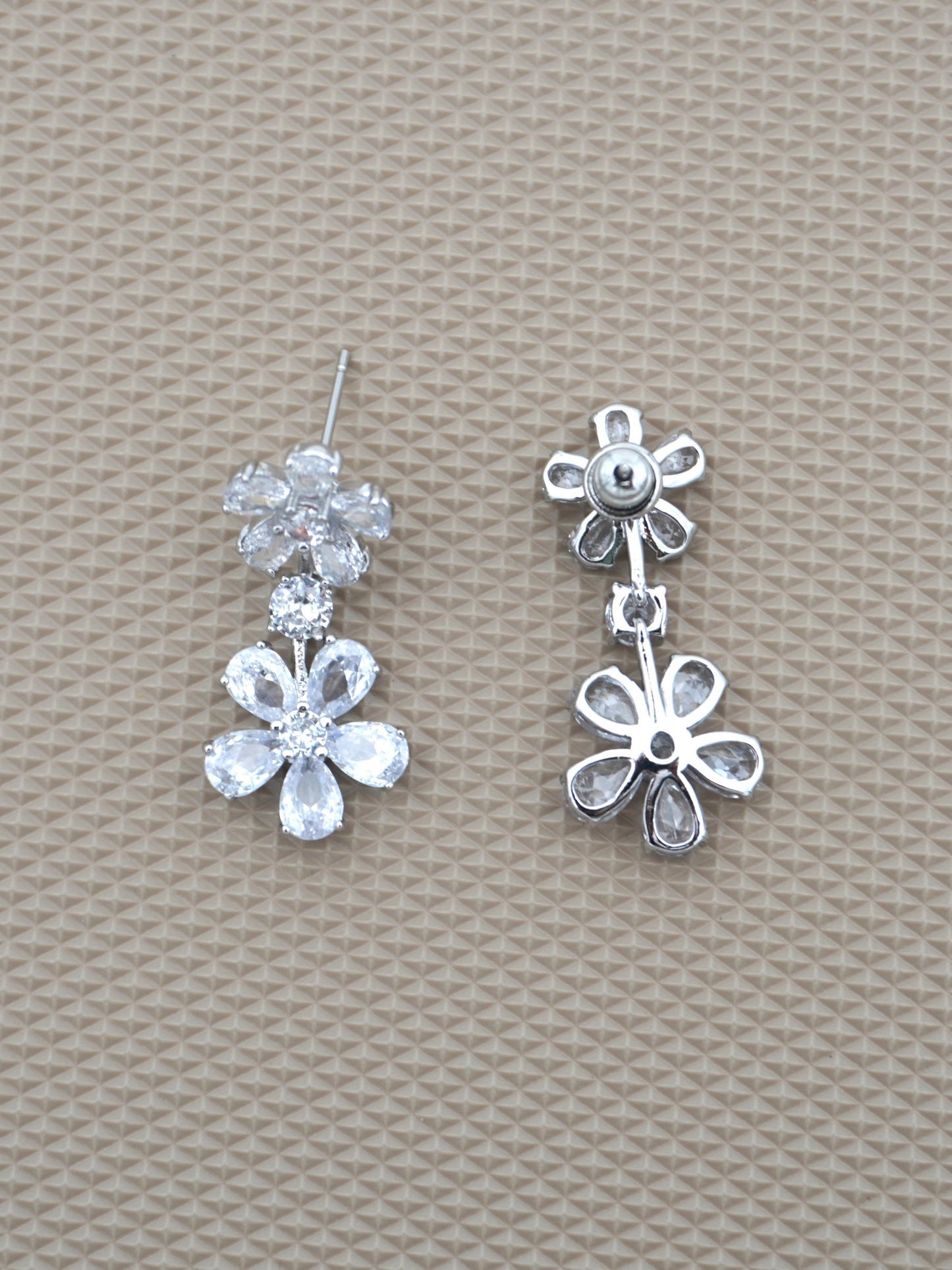 SILVER CIARA ZIRCONIA EARRINGS