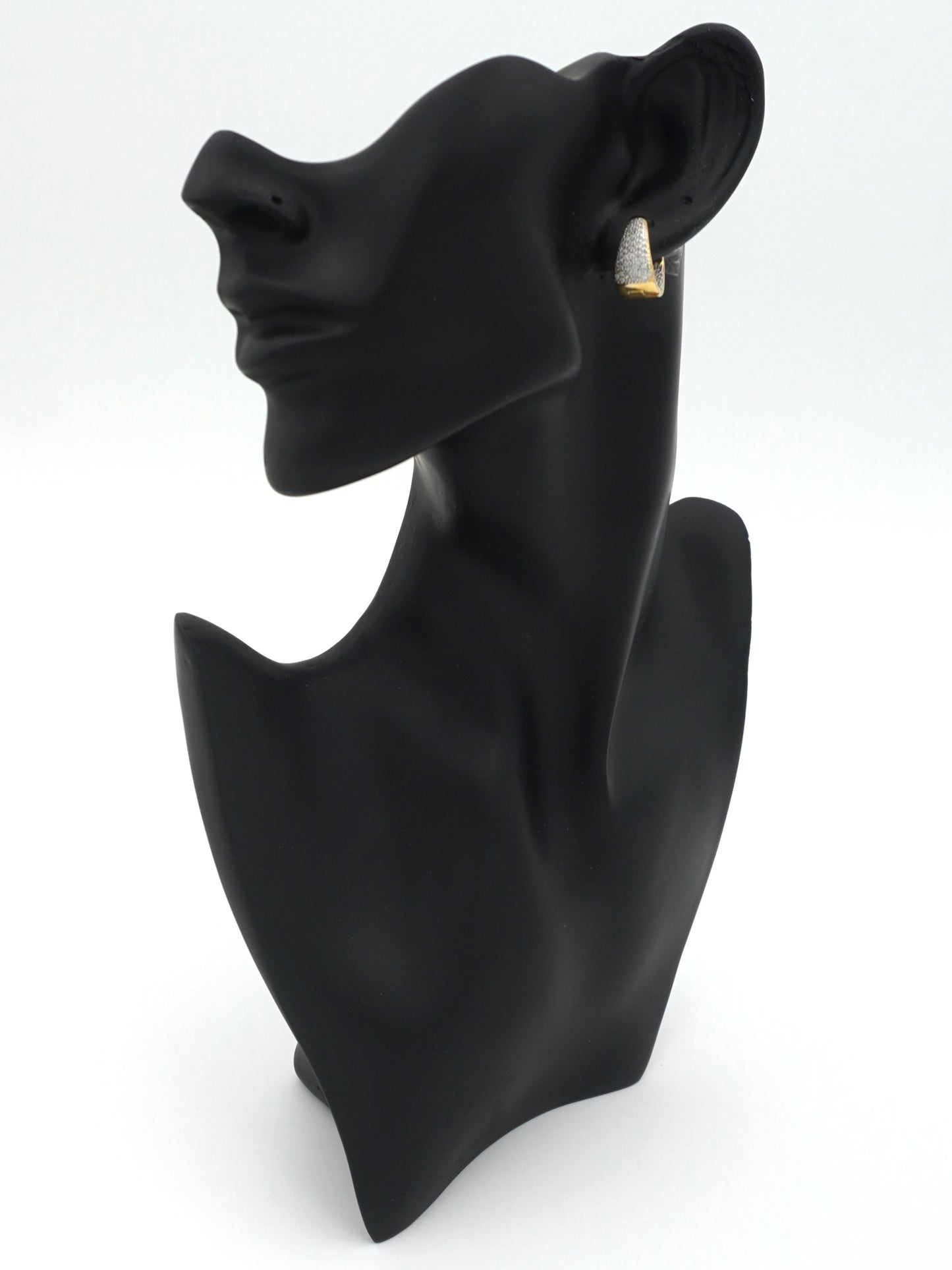 WHITE CYRA ZIRCONIA HOOPS