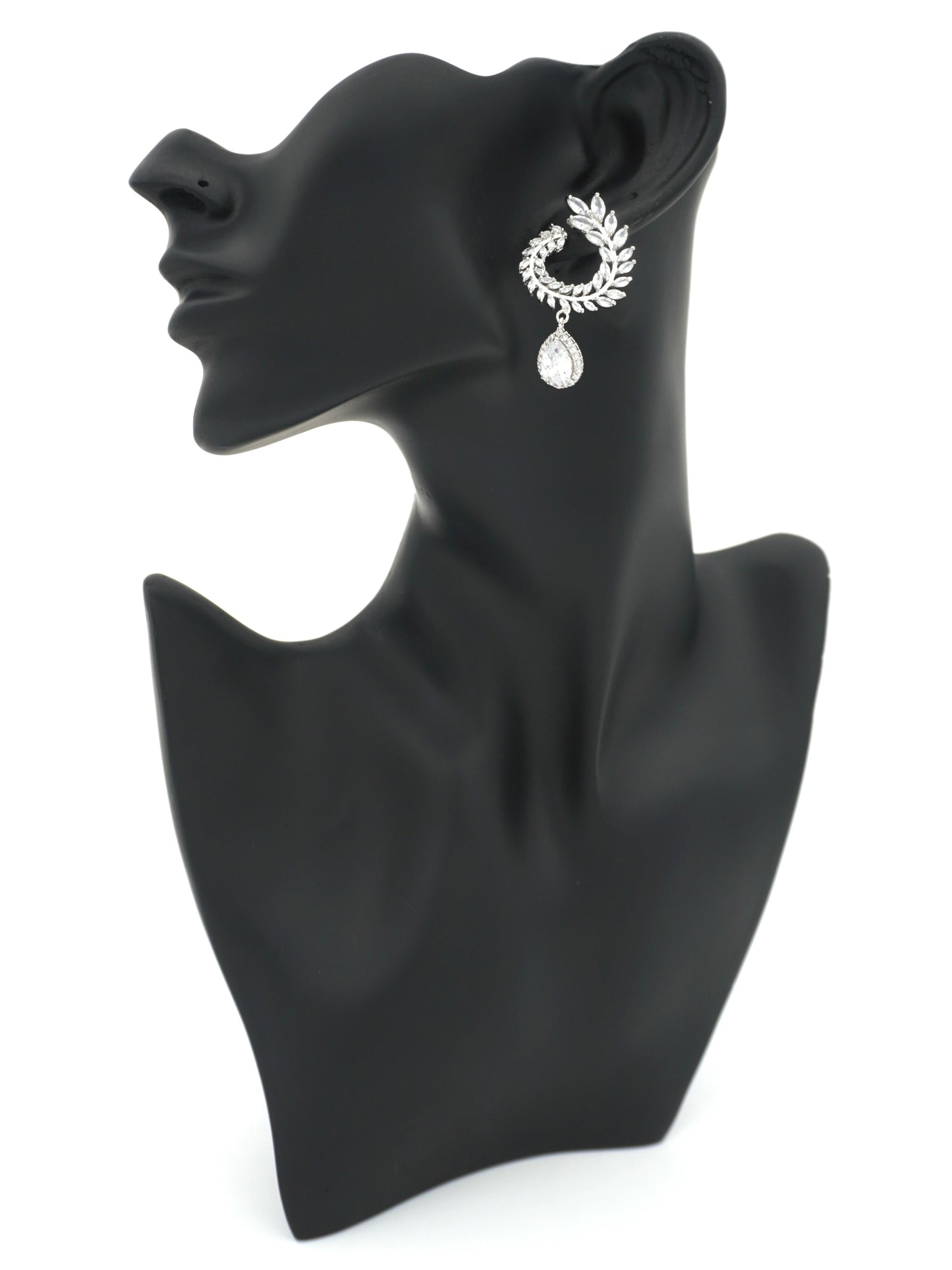 WHITE GIGI ZIRCONIA EARRINGS