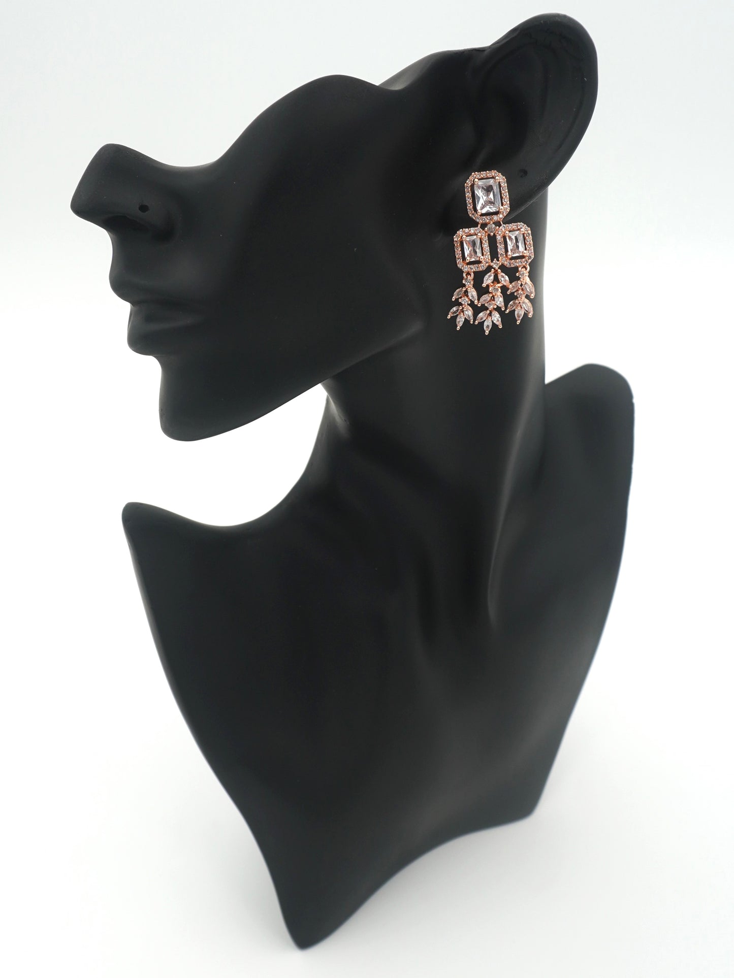 WHITE QUINN ZIRCONIA EARRINGS