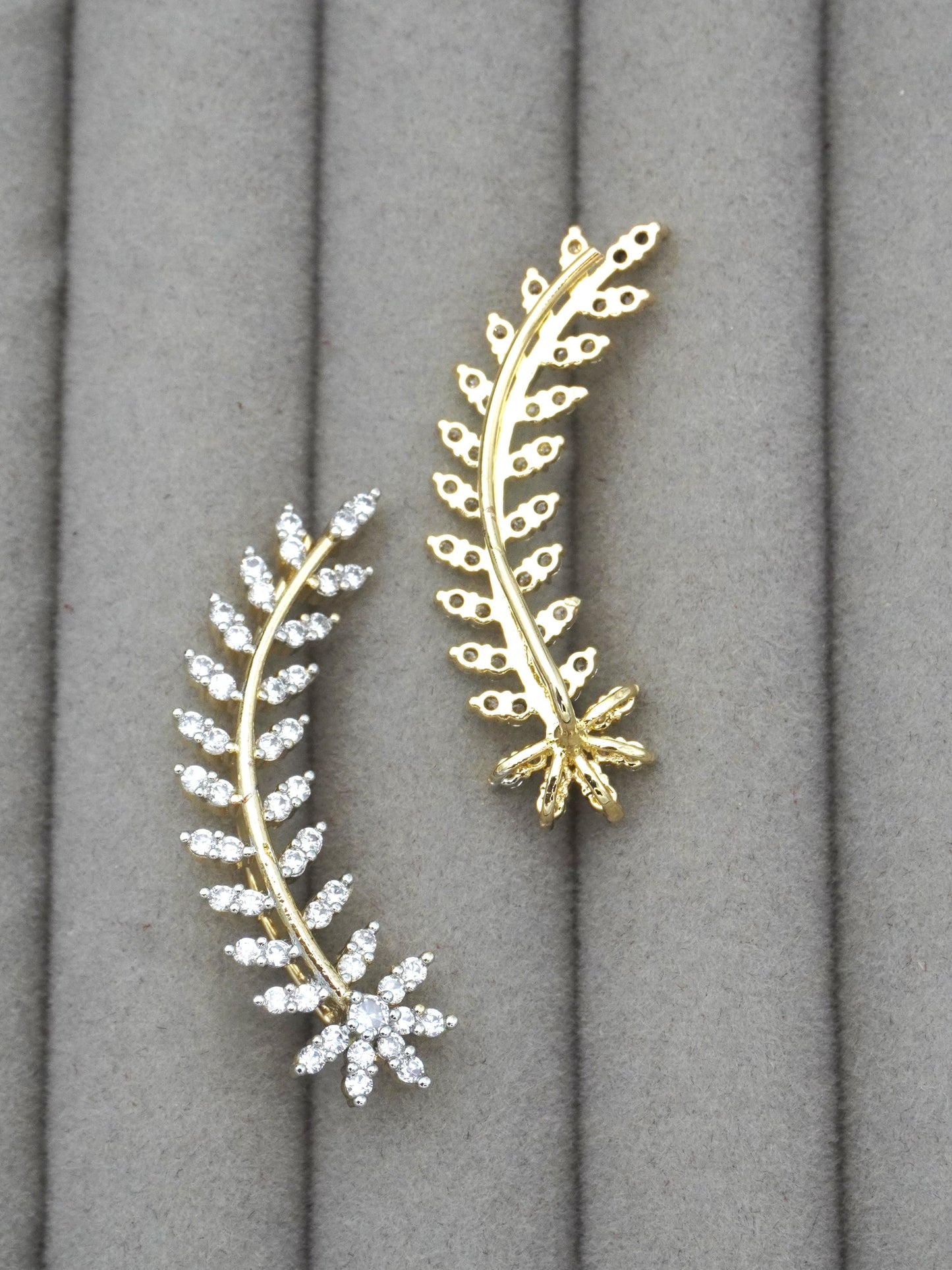 WHITE ADVITA ZIRCONIA EARCUFFS