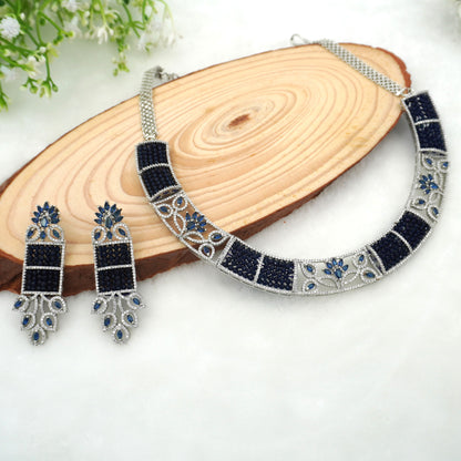 NAVY JOANNA NECKLACE SET