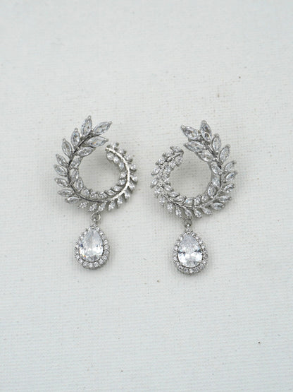 WHITE GIGI ZIRCONIA EARRINGS
