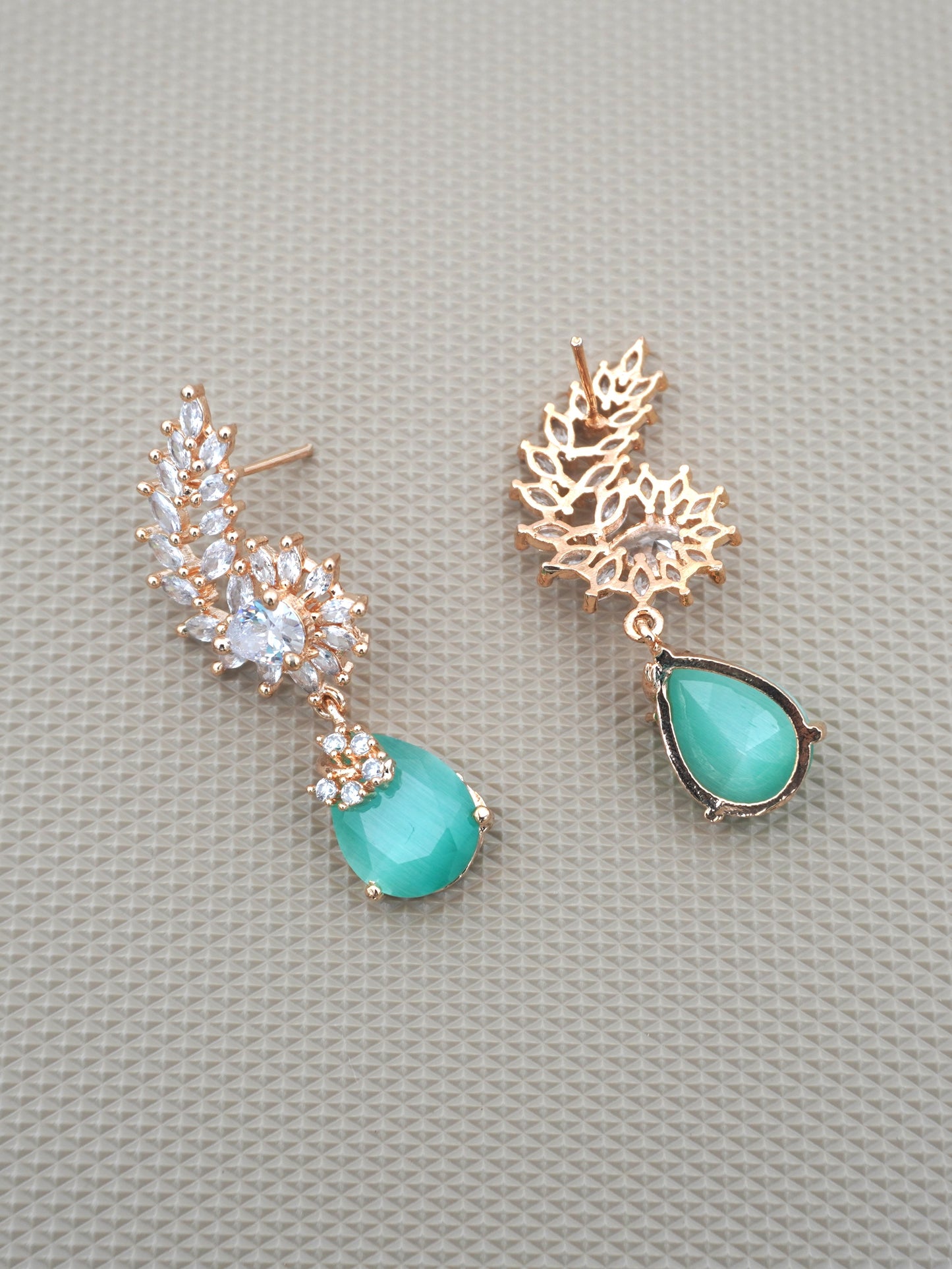 MINT LILA ZIRCONIA EARRINGS