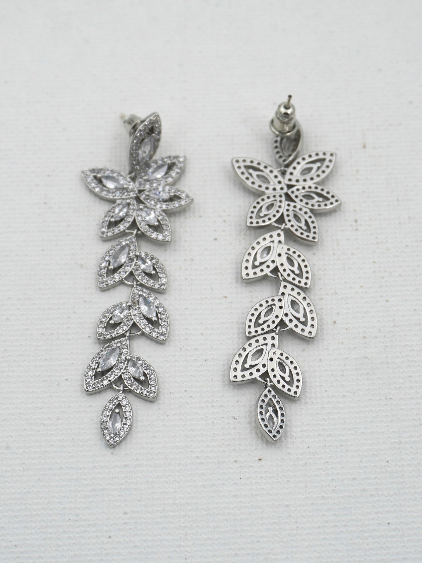 SILVER GRACE ZIRCONIA EARRINGS