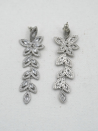 SILVER GRACE ZIRCONIA EARRINGS