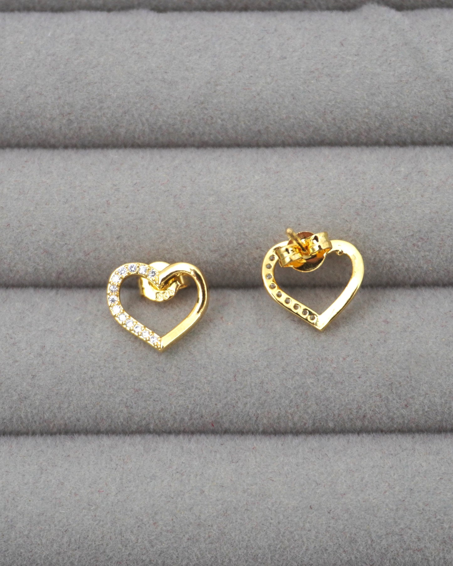 GOLD VALORA ZIRCONIA STUDS