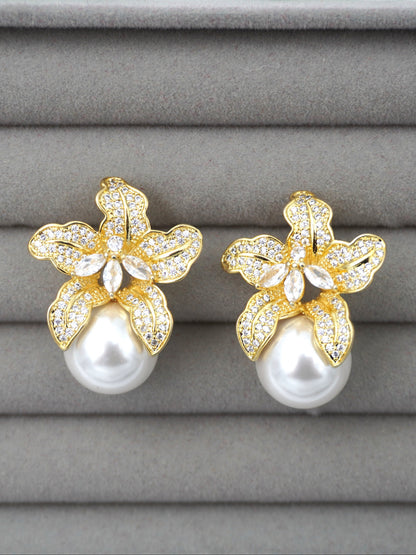 GOLD LILLY ZIRCONIA STUDS