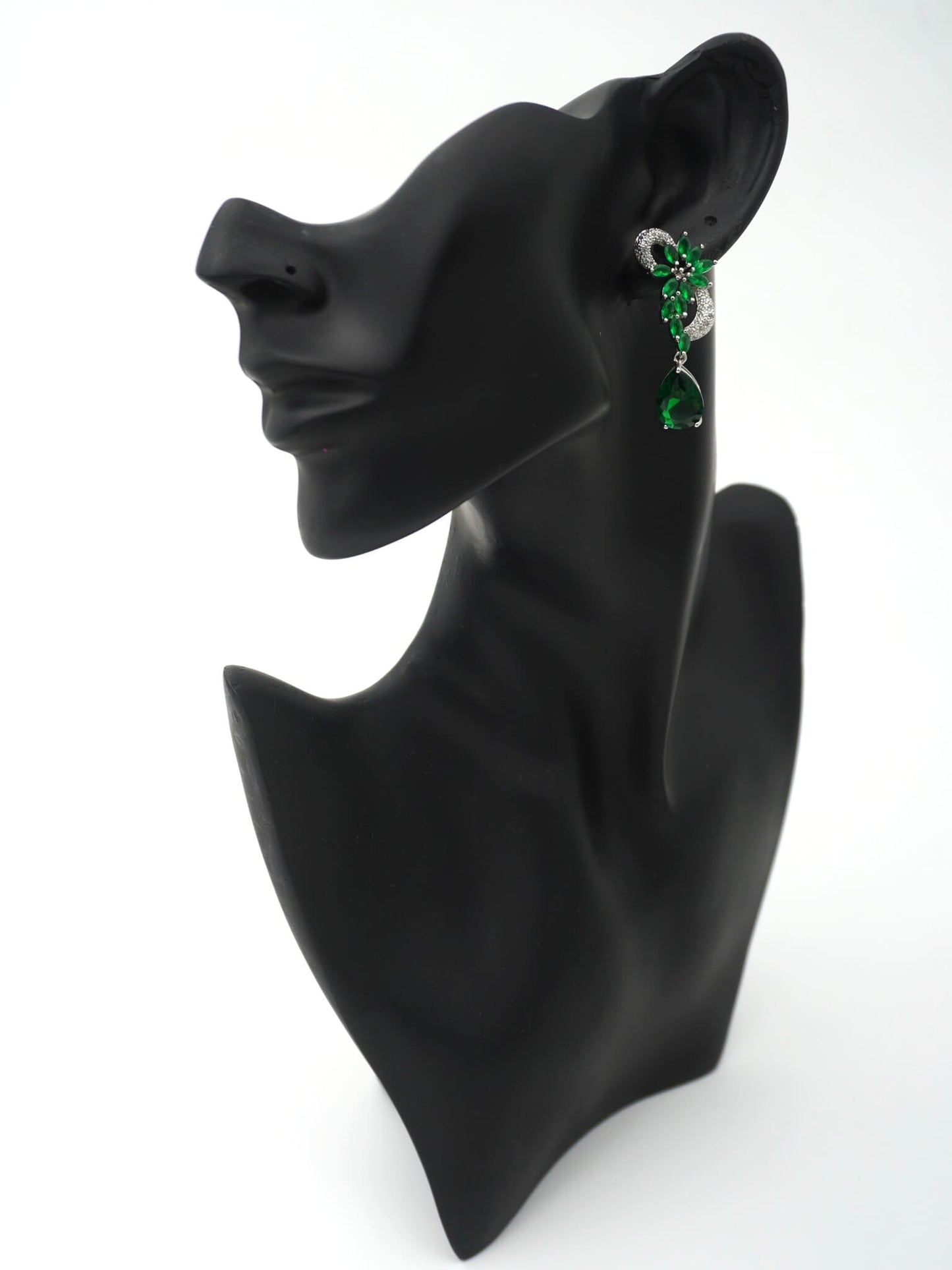 GREEN HAZE ZIRCONIA EARRINGS