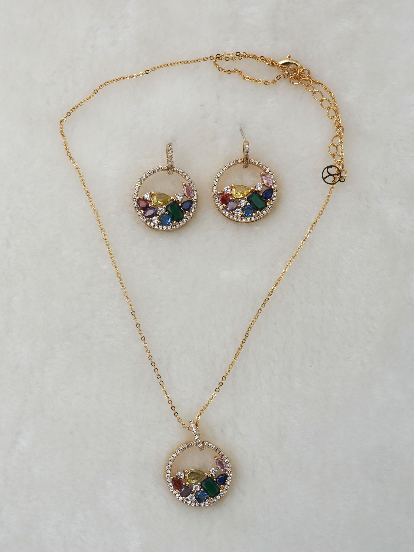 MULTICOLOUR IRIS PENDANT SET