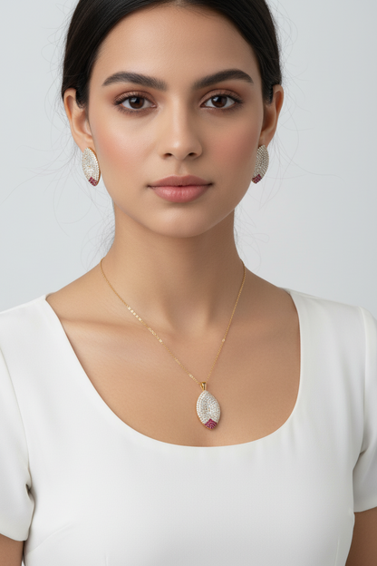 GOLD GWEN PENDANT SET