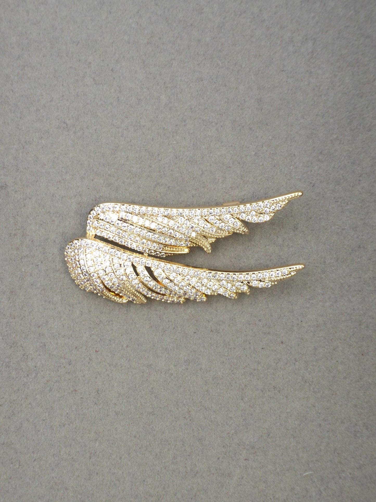 WHITE WINGS BROOCH