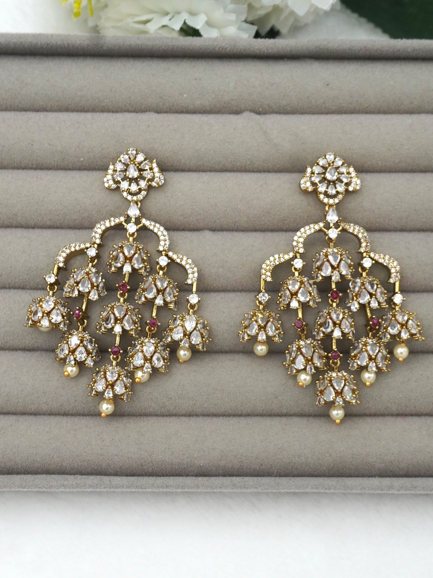 RED OVIYA ZIRCONIA EARRINGS