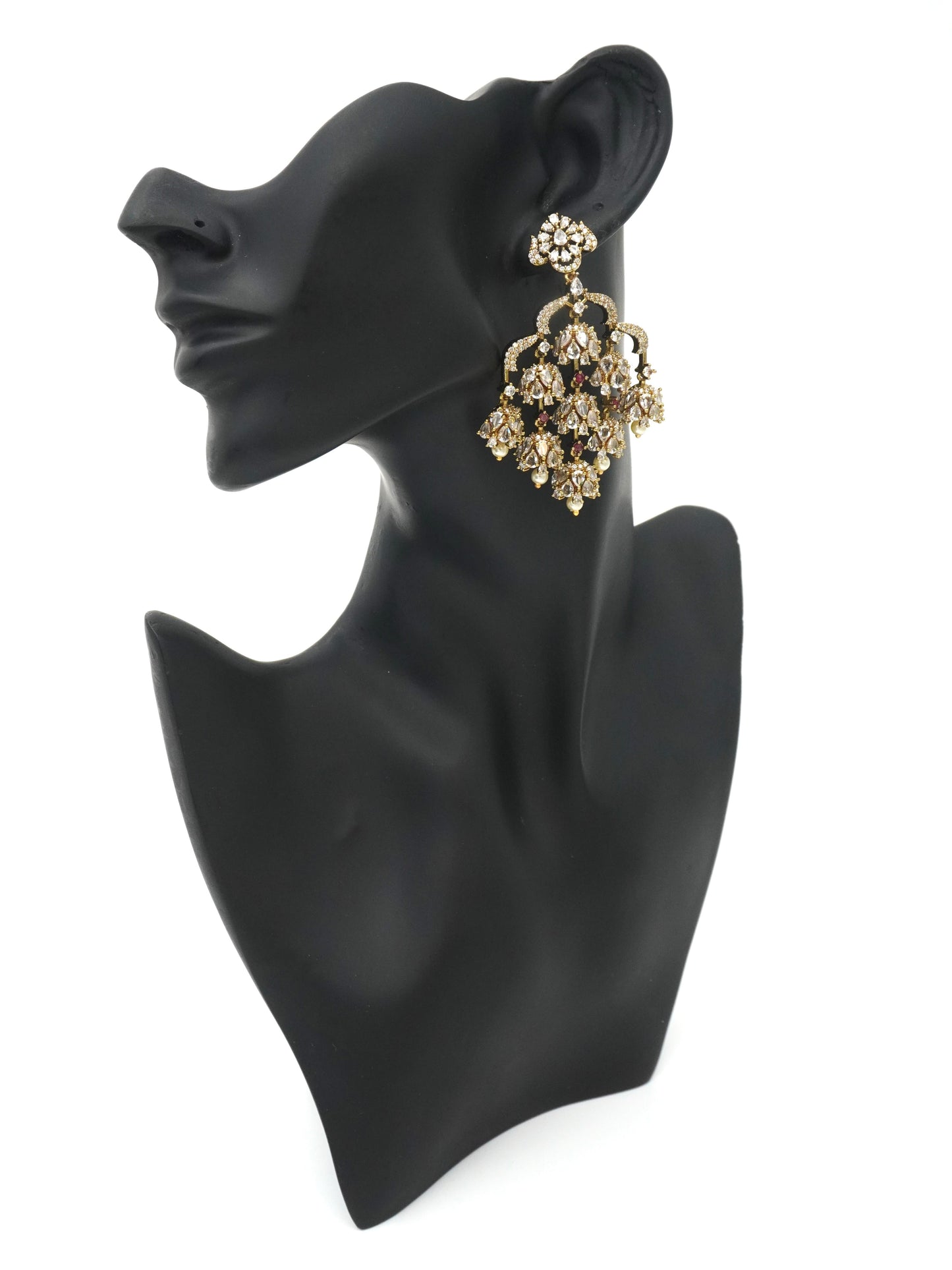 RED OVIYA ZIRCONIA EARRINGS