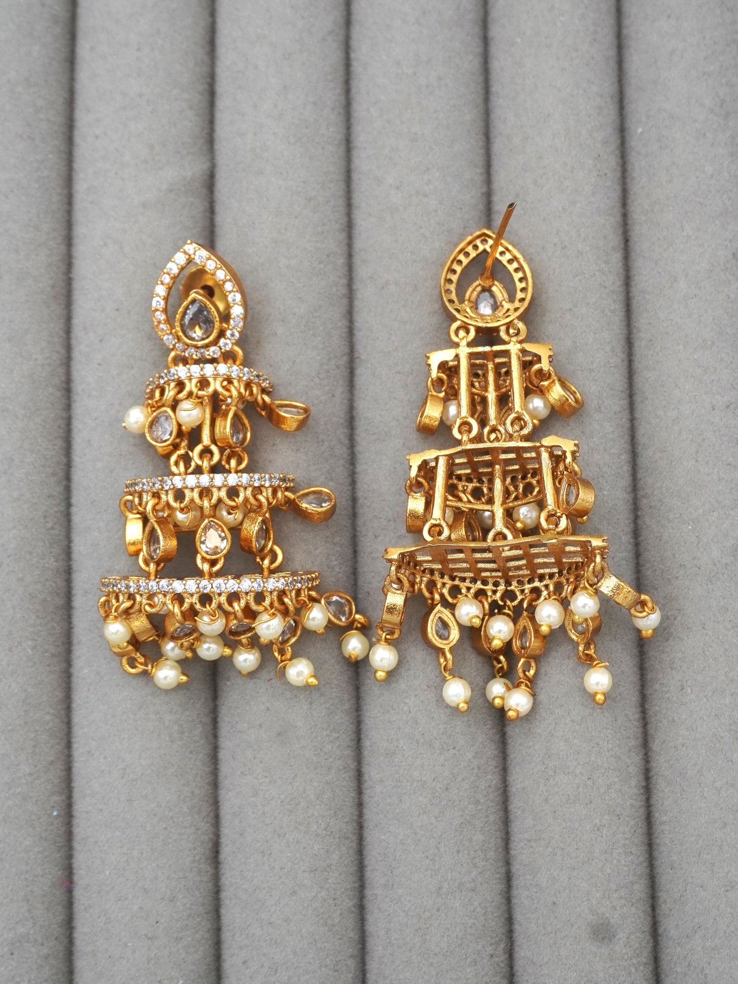 WHITE TARUNI ZIRCONIA EARRINGS