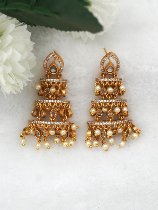 WHITE TARUNI ZIRCONIA EARRINGS